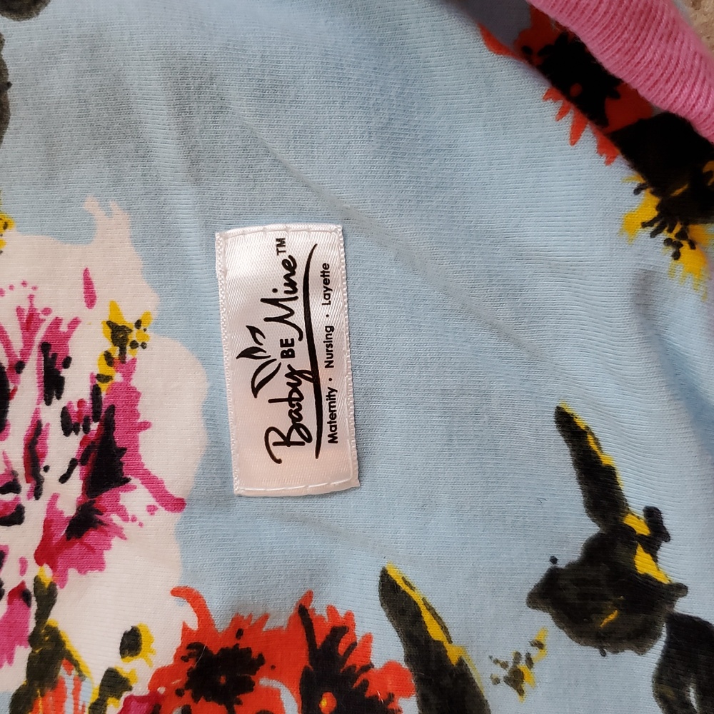 Baby Be Mine Floral Swaddle Set With Matching Scrunchie - Picture 5 of 6